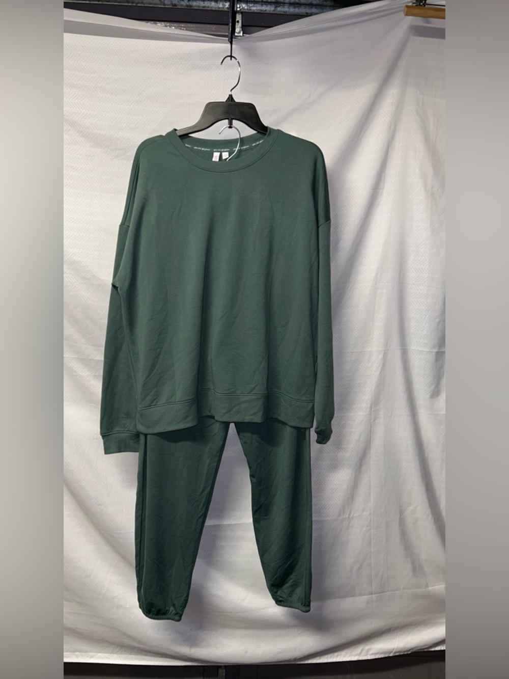 Joyspun Women's Two-Piece Forest Green Pajama Set - Comfortable Lounge Sleepwear